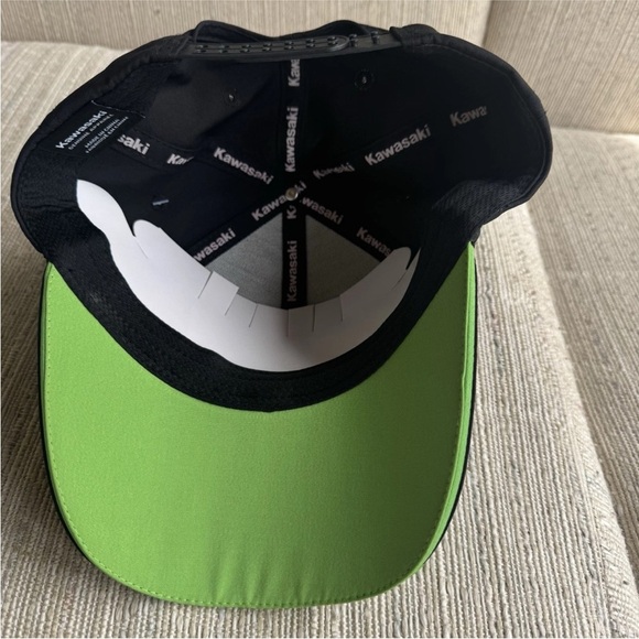 KAWASAKI TEAM GREEN SNAPBACK BALL CAP NWT UNISEX OFFICIAL MERCHANDISE - Picture 3 of 7
